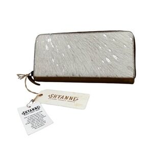 NEW Shyanne Cowhide Hair-On Leather Women's Wallet Silver Foil Western Landman